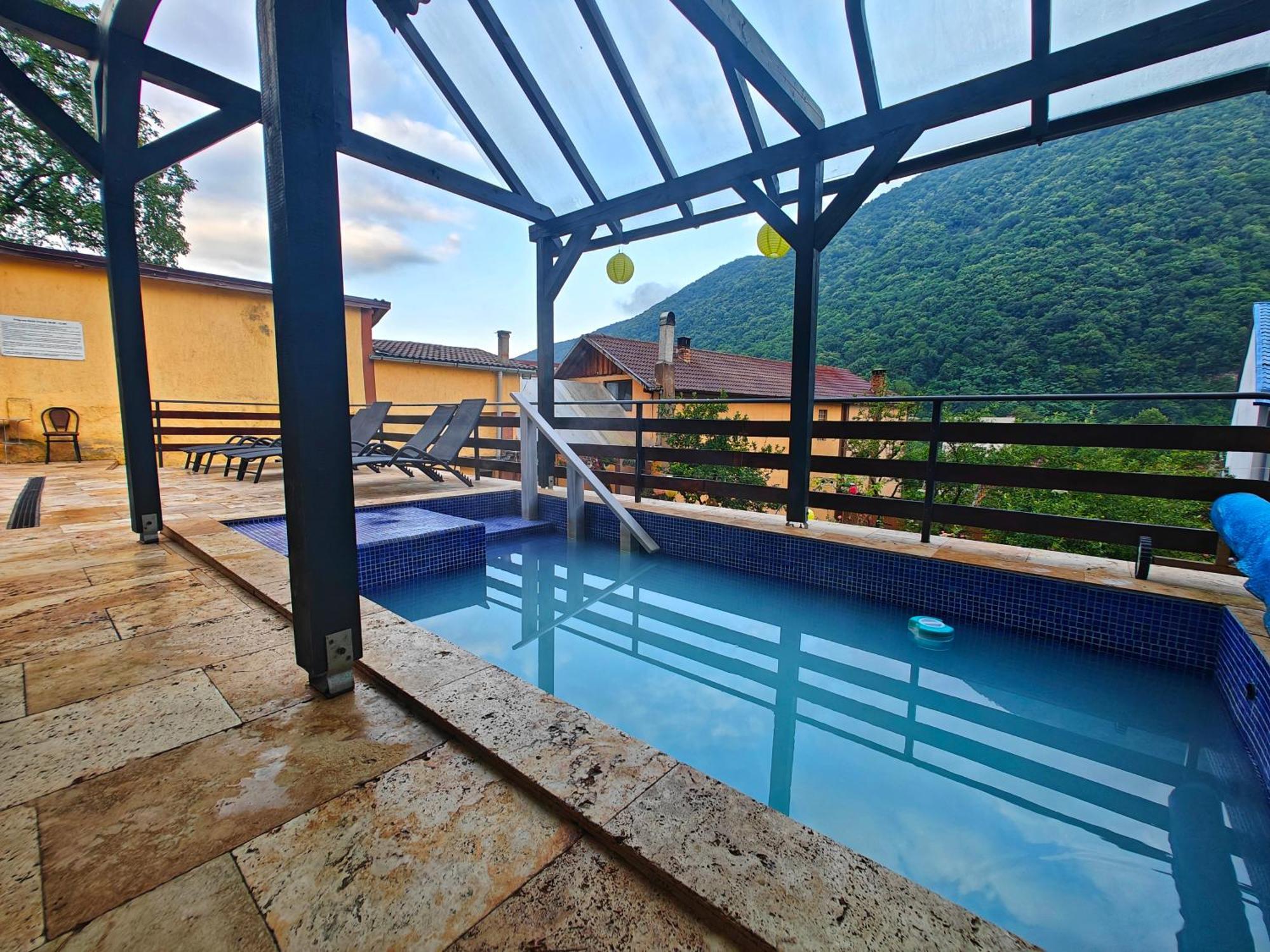 Casa Miclau Apartment เบยเล เฮร์คูลาเน ภายนอก รูปภาพ