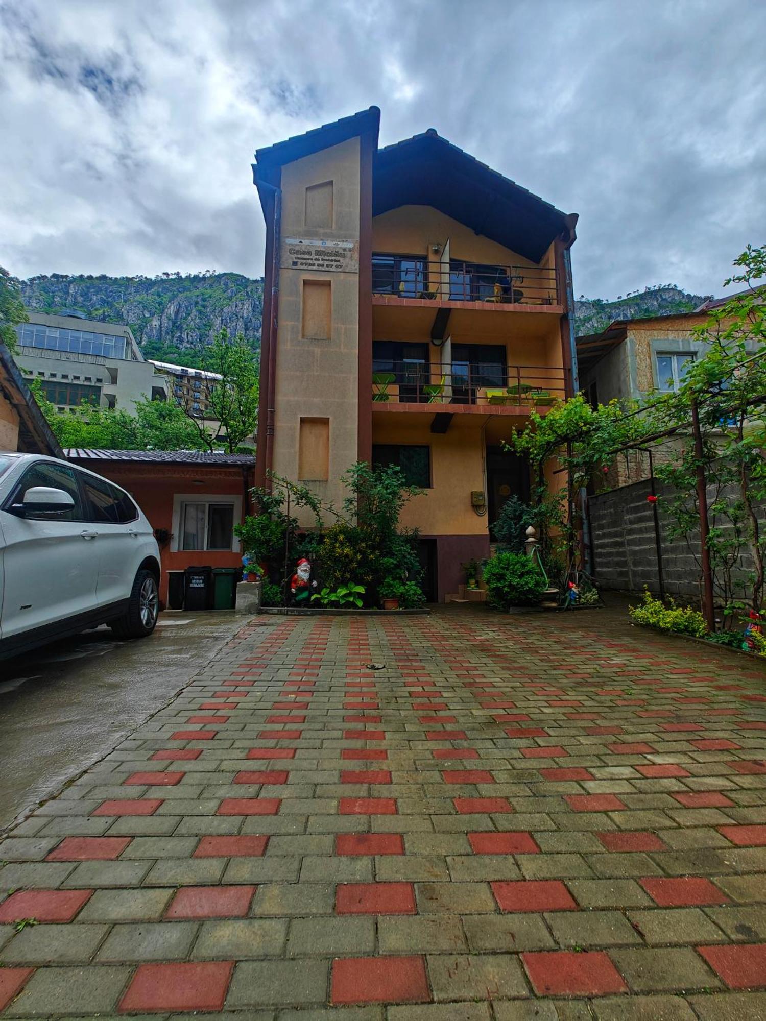 Casa Miclau Apartment เบยเล เฮร์คูลาเน ภายนอก รูปภาพ