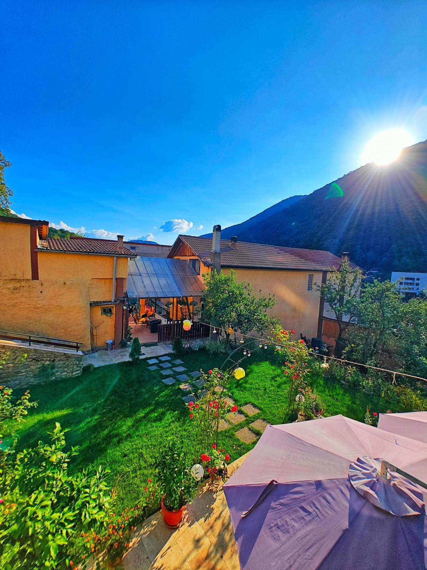 Casa Miclau Apartment เบยเล เฮร์คูลาเน ภายนอก รูปภาพ