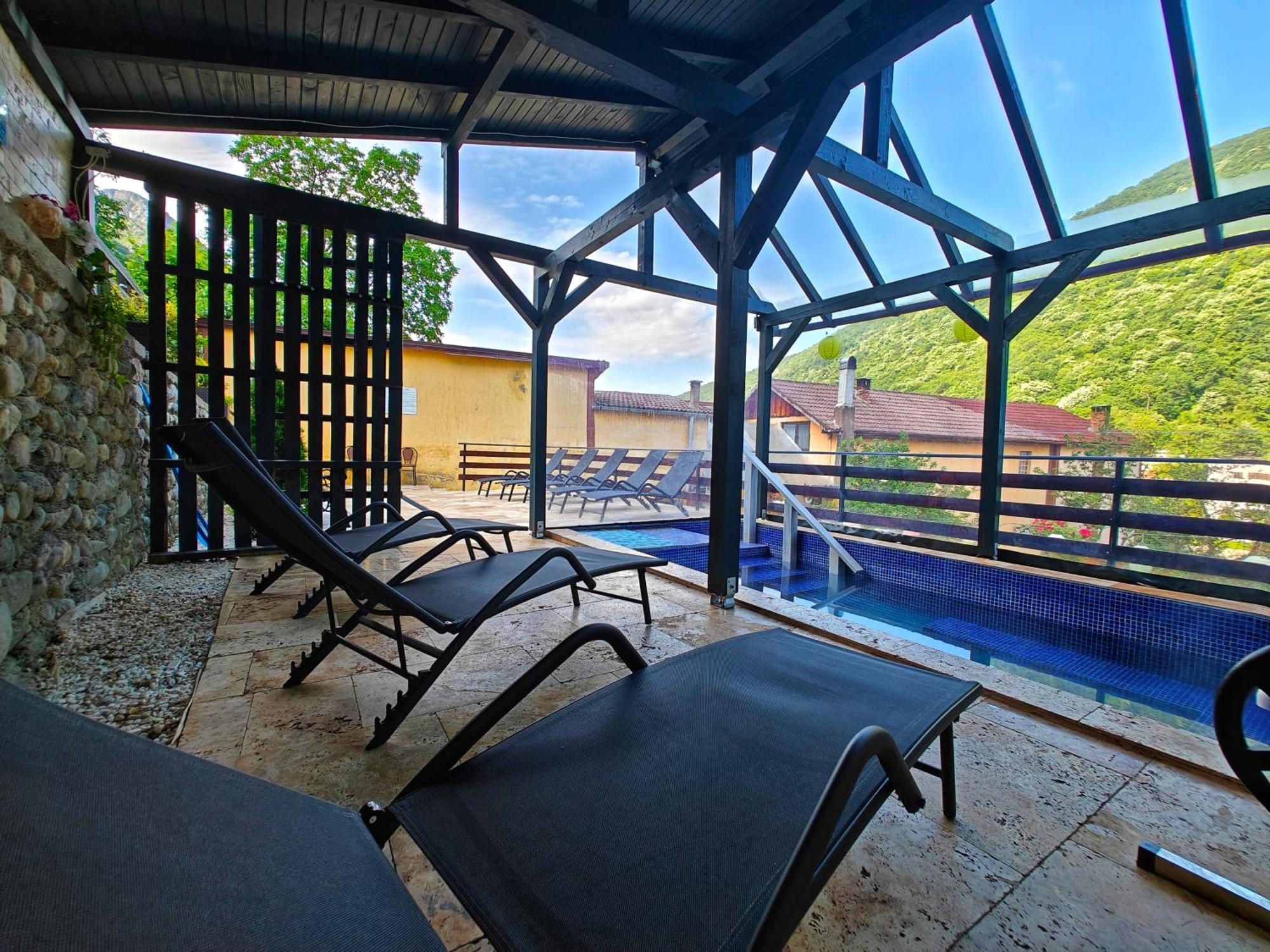 Casa Miclau Apartment เบยเล เฮร์คูลาเน ภายนอก รูปภาพ